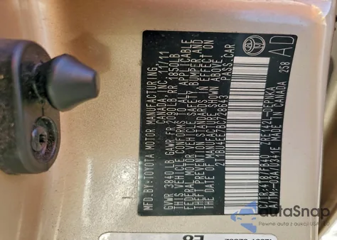 2011 Toyota Corolla Base z USA, uszkodzony, nr VIN 2T1BU4EE7BC728643